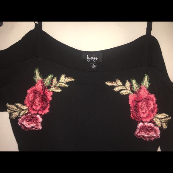 Off the shoulder top - Picture 3 of 3